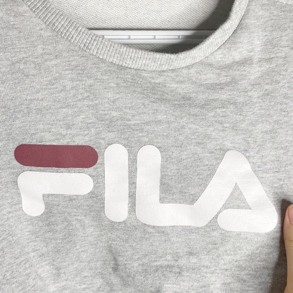 Fila snap sleeve crop sweatshirt in light grey white and red combo size M - Picture 5 of 12